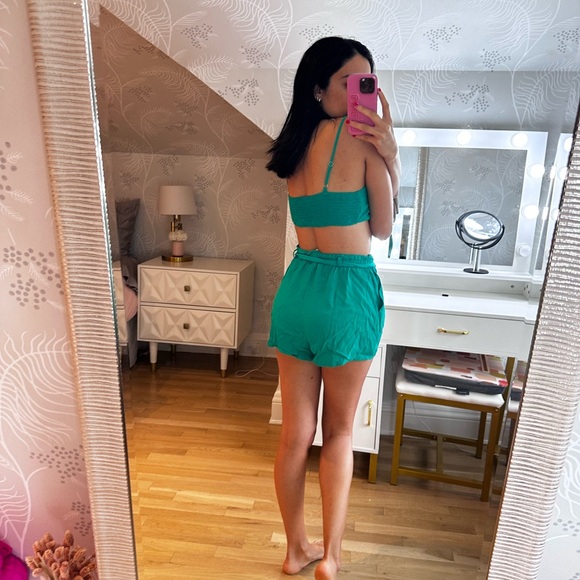 Short set - Picture 2 of 2